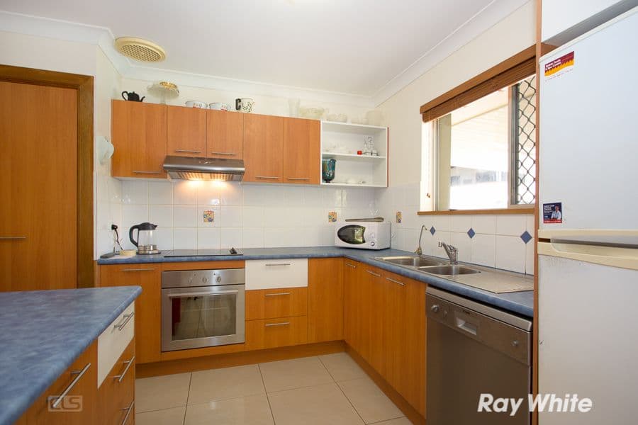 20 Ferguson Avenue, BONGAREE QLD 4507, Bongaree - Thumbnail 2