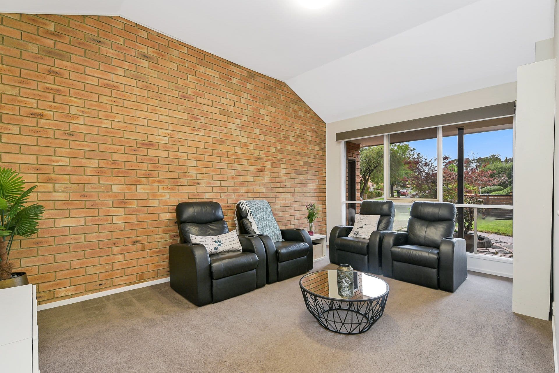 82 Quarry Hills Drive, Berwick VIC 3806, Berwick - Thumbnail 3