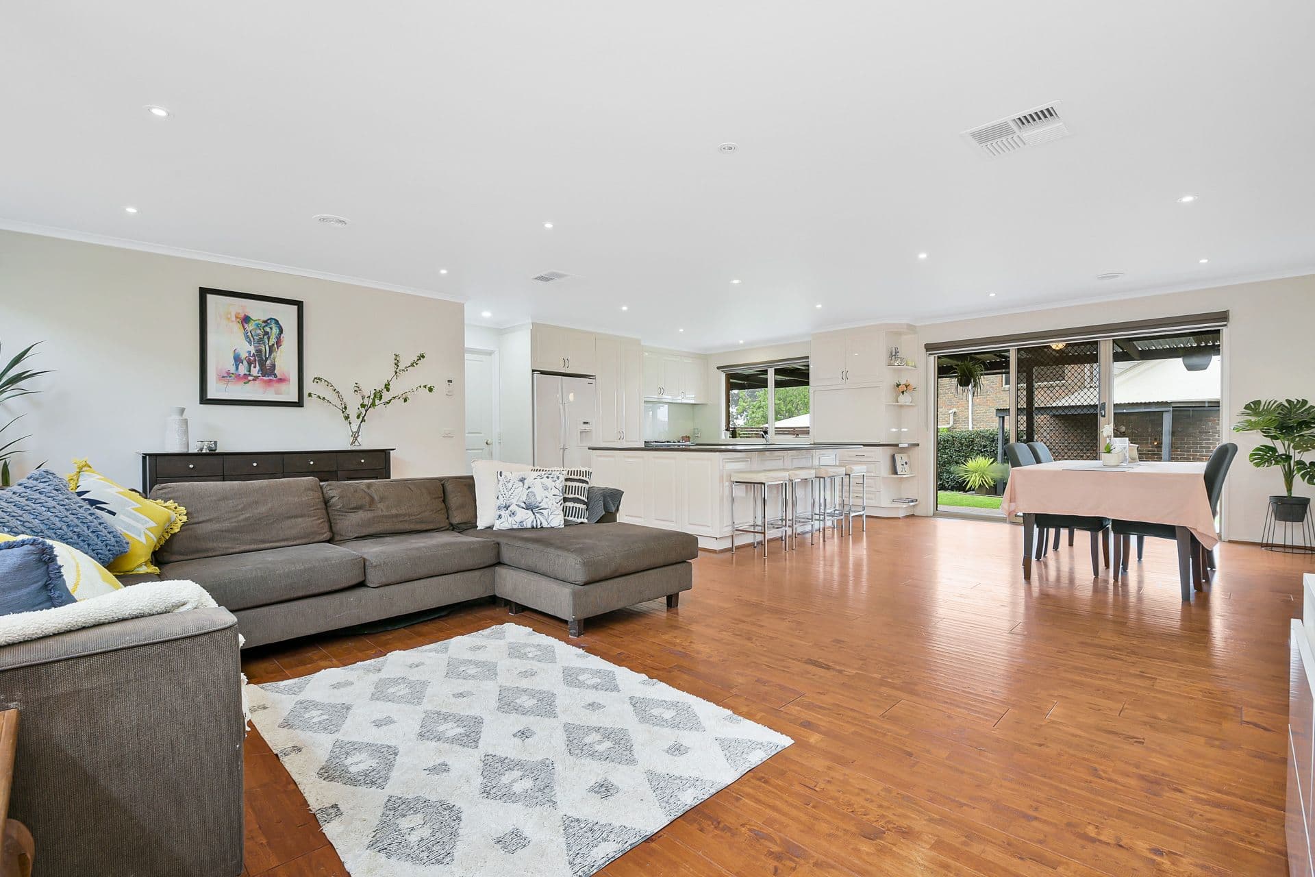 82 Quarry Hills Drive, Berwick VIC 3806, Berwick - Thumbnail 5