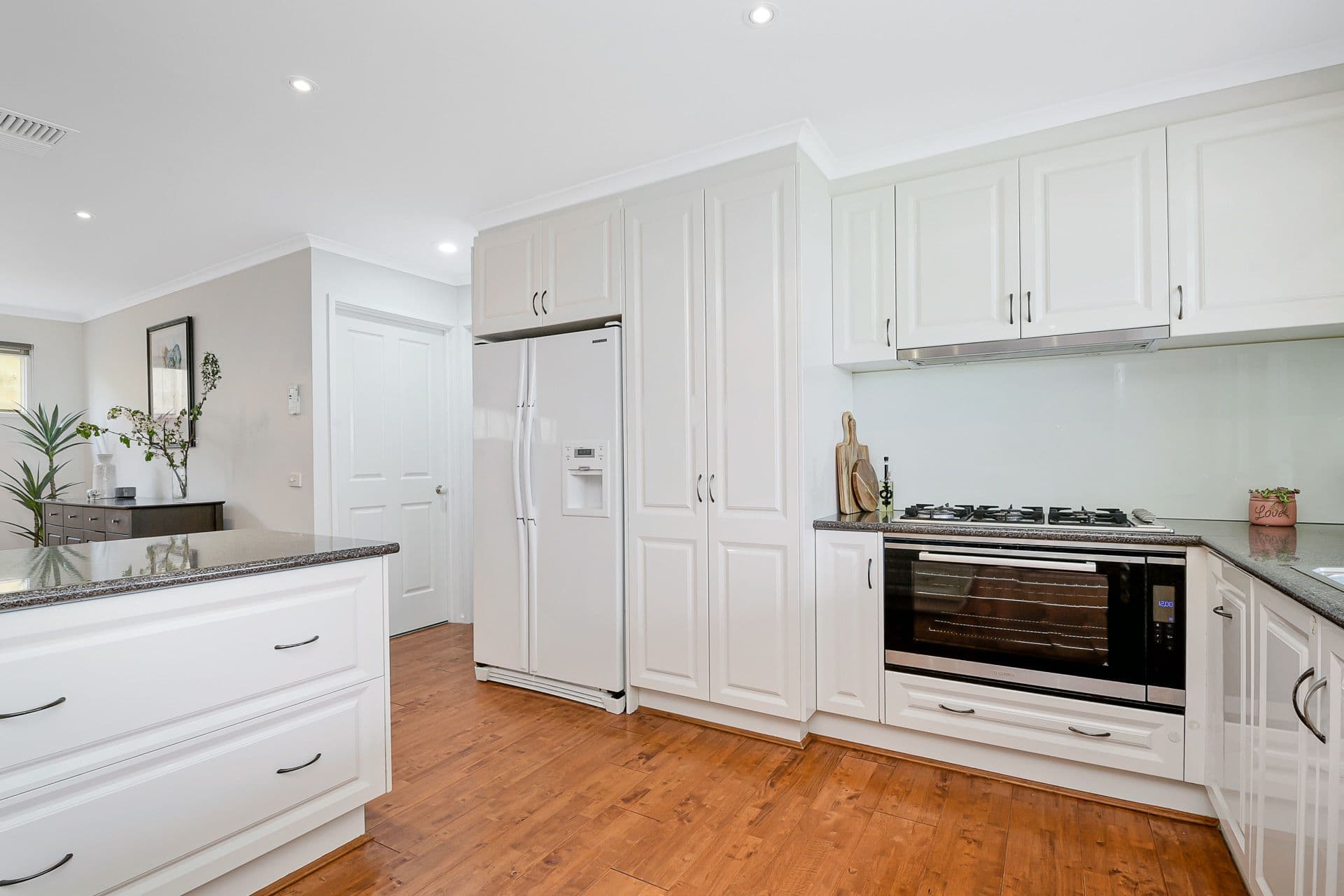 82 Quarry Hills Drive, Berwick VIC 3806, Berwick - Thumbnail 7