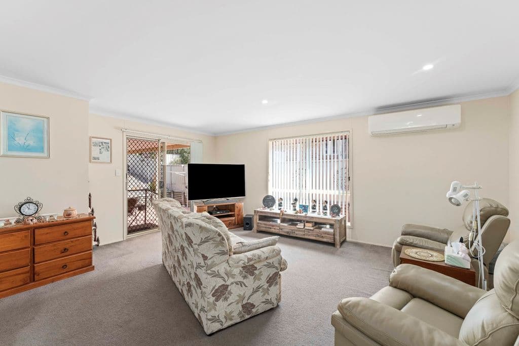 29 Woodbridge Crescent, Lake Munmorah - Thumbnail 3