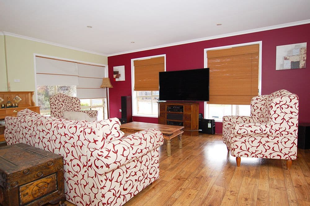 49 Maloney Street, Queanbeyan NSW 2620, Queanbeyan West - Thumbnail 2