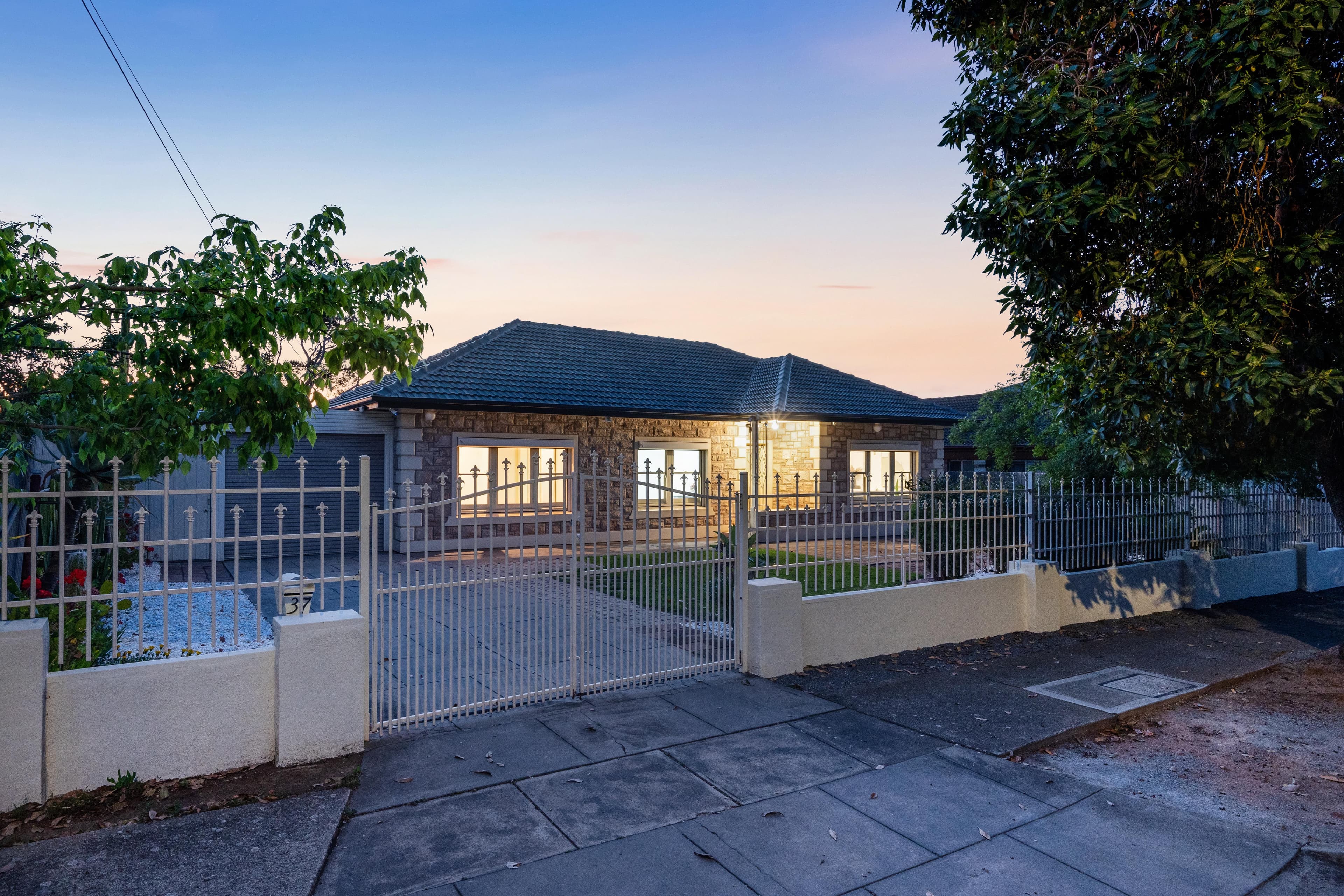 37 Hilltop Avenue, Felixstow SA 5070, Felixstow - Thumbnail 2