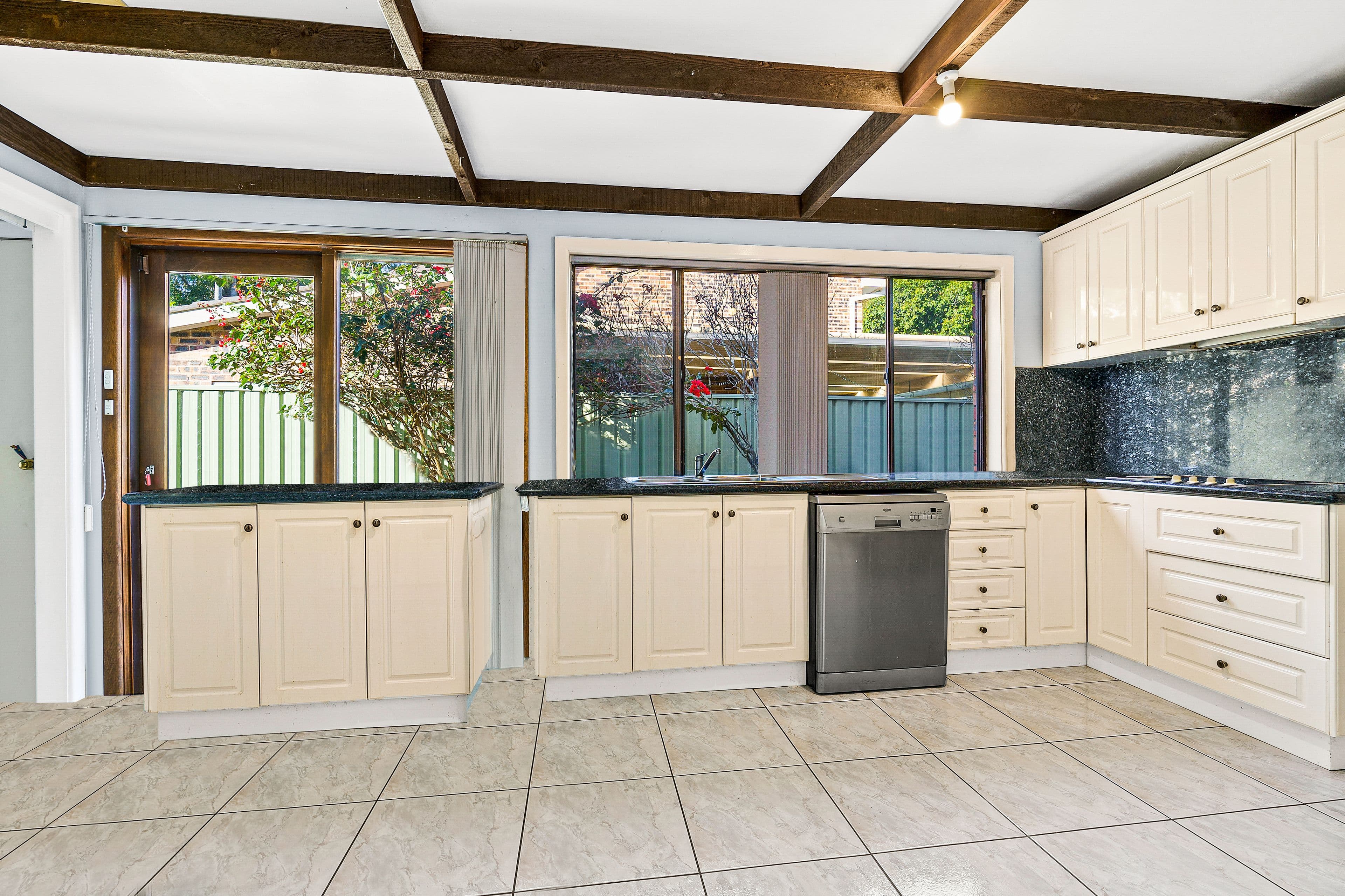 48 Leichhardt Crescent, Sylvania NSW 2224, Sylvania - Thumbnail 4