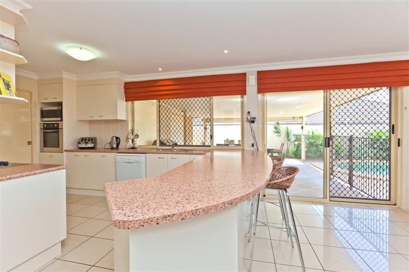 35 Trafalgar Vale Avenue, WELLINGTON POINT QLD 4160, Wellington Point - Thumbnail 5