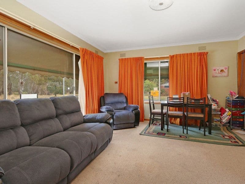 11 Psaltis Parade, Benalla VIC 3672, Benalla - Thumbnail 2