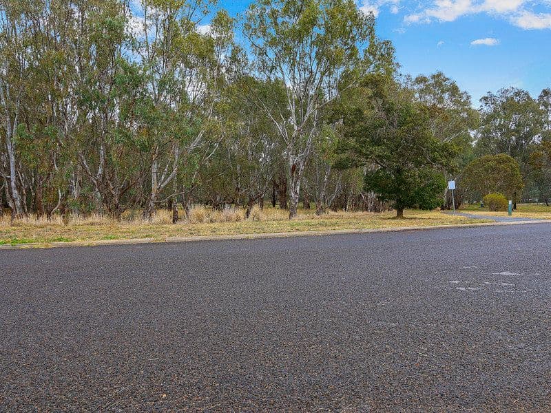 11 Psaltis Parade, Benalla VIC 3672, Benalla - Thumbnail 6