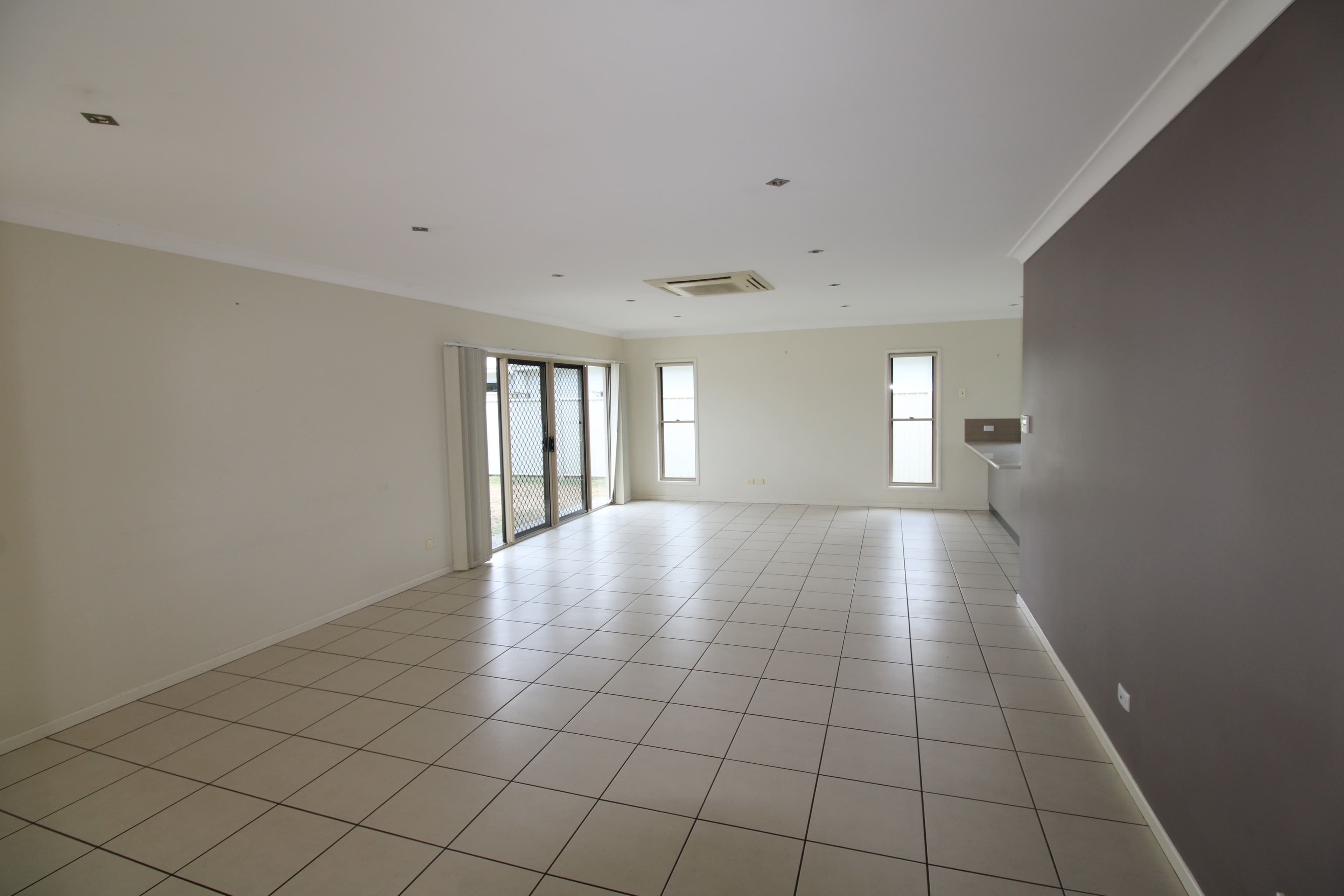 67 Blue Gum Drive, Emerald QLD 4720, Emerald - Thumbnail 4