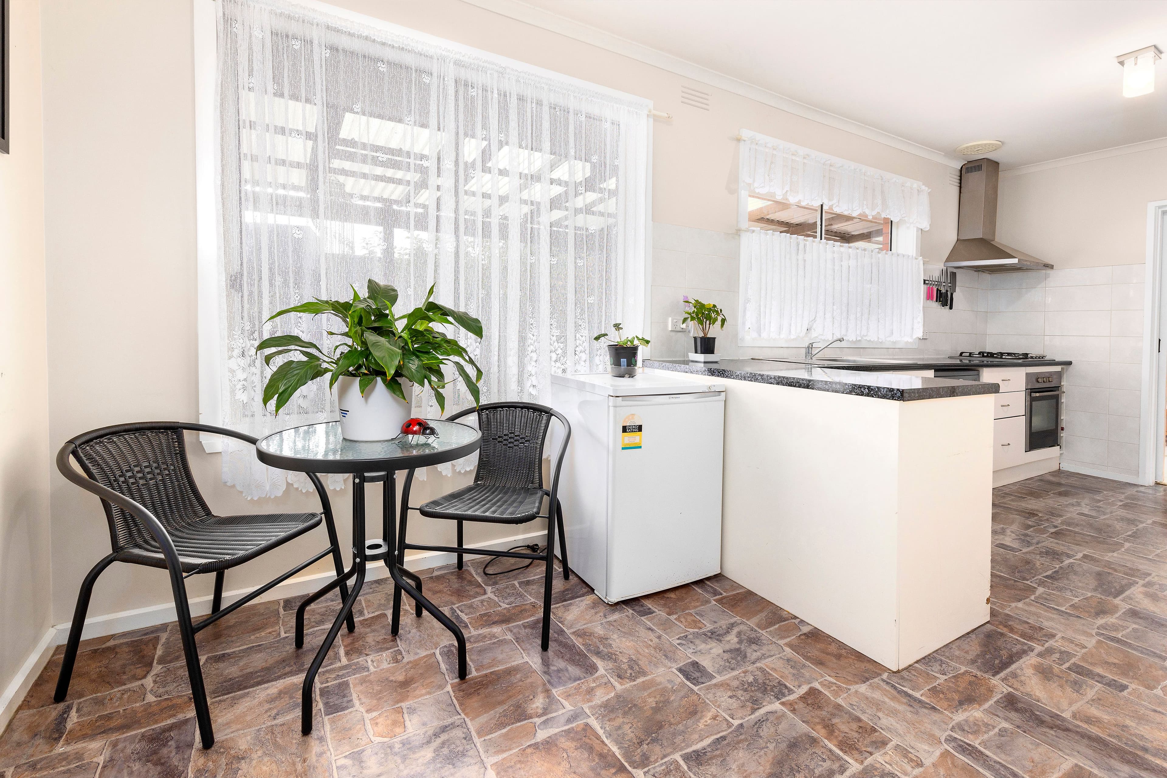 10 Koorong Avenue, Rosebud VIC 3939, Rosebud - Thumbnail 3