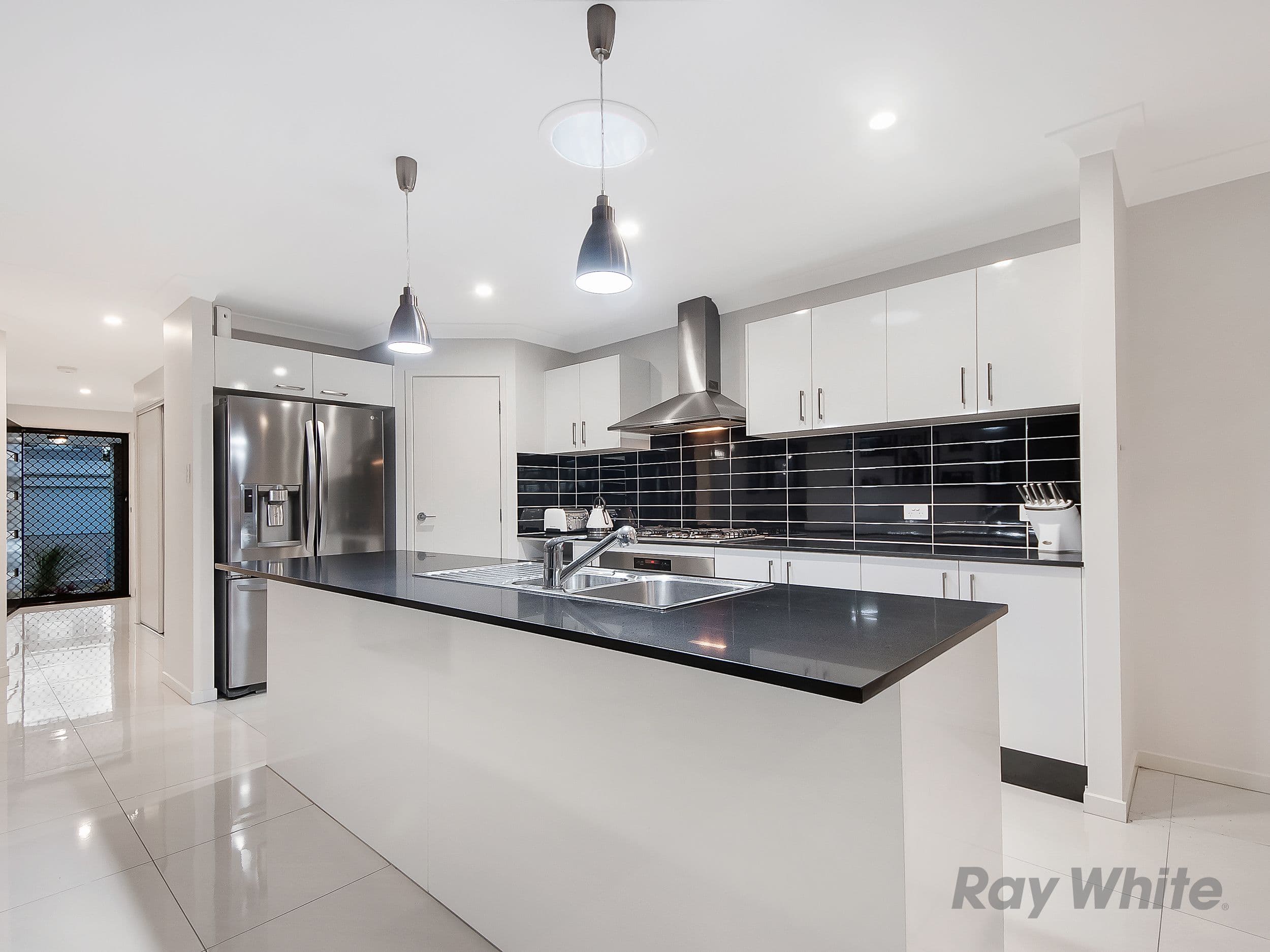 3 Sueby Close, Carseldine QLD 4034, Carseldine - Thumbnail 2