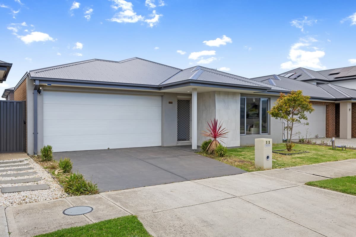 13 Juliet Way, Berwick VIC 3806, Berwick - Image 1