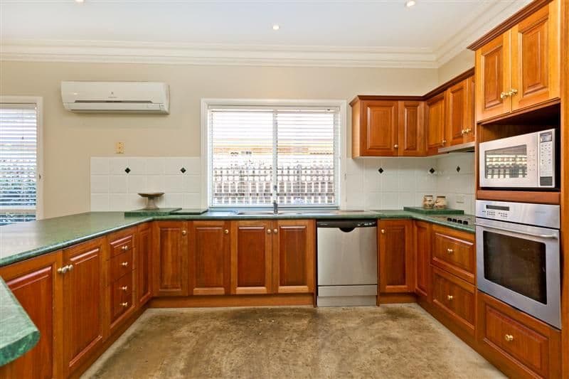 14 Jeanne Drive, VICTORIA POINT QLD 4165, Victoria Point - Thumbnail 2