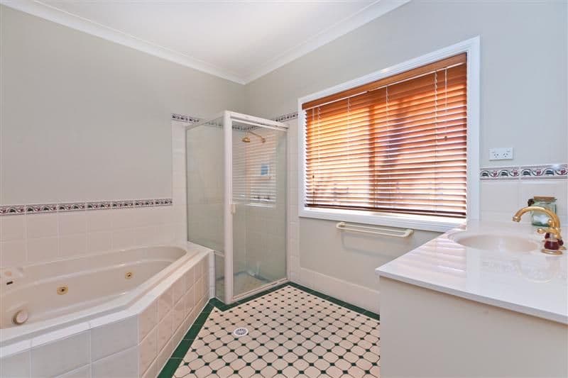 14 Jeanne Drive, VICTORIA POINT QLD 4165, Victoria Point - Thumbnail 7