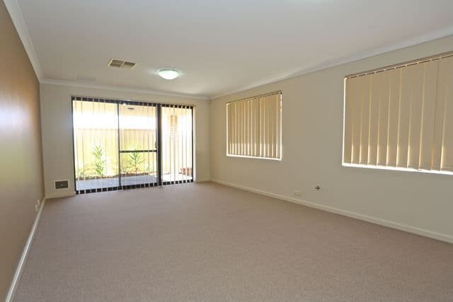 21 Trentham Road, Landsdale WA 6065, Landsdale - Thumbnail 4