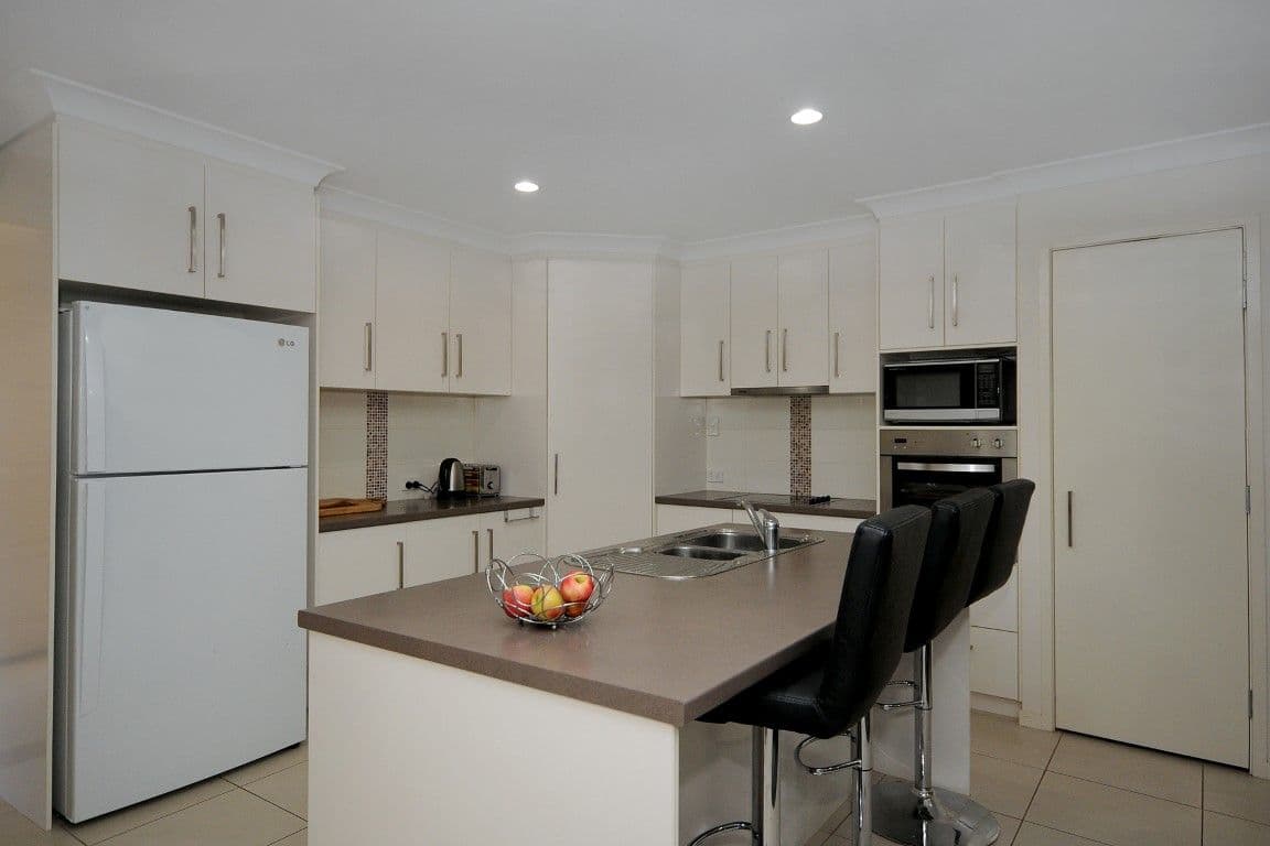 11 Ace Drive, GLENVALE PARK QLD 4350, Glenvale Park - Thumbnail 2