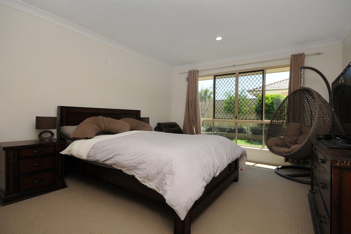 11 Ace Drive, GLENVALE PARK QLD 4350, Glenvale Park - Thumbnail 6
