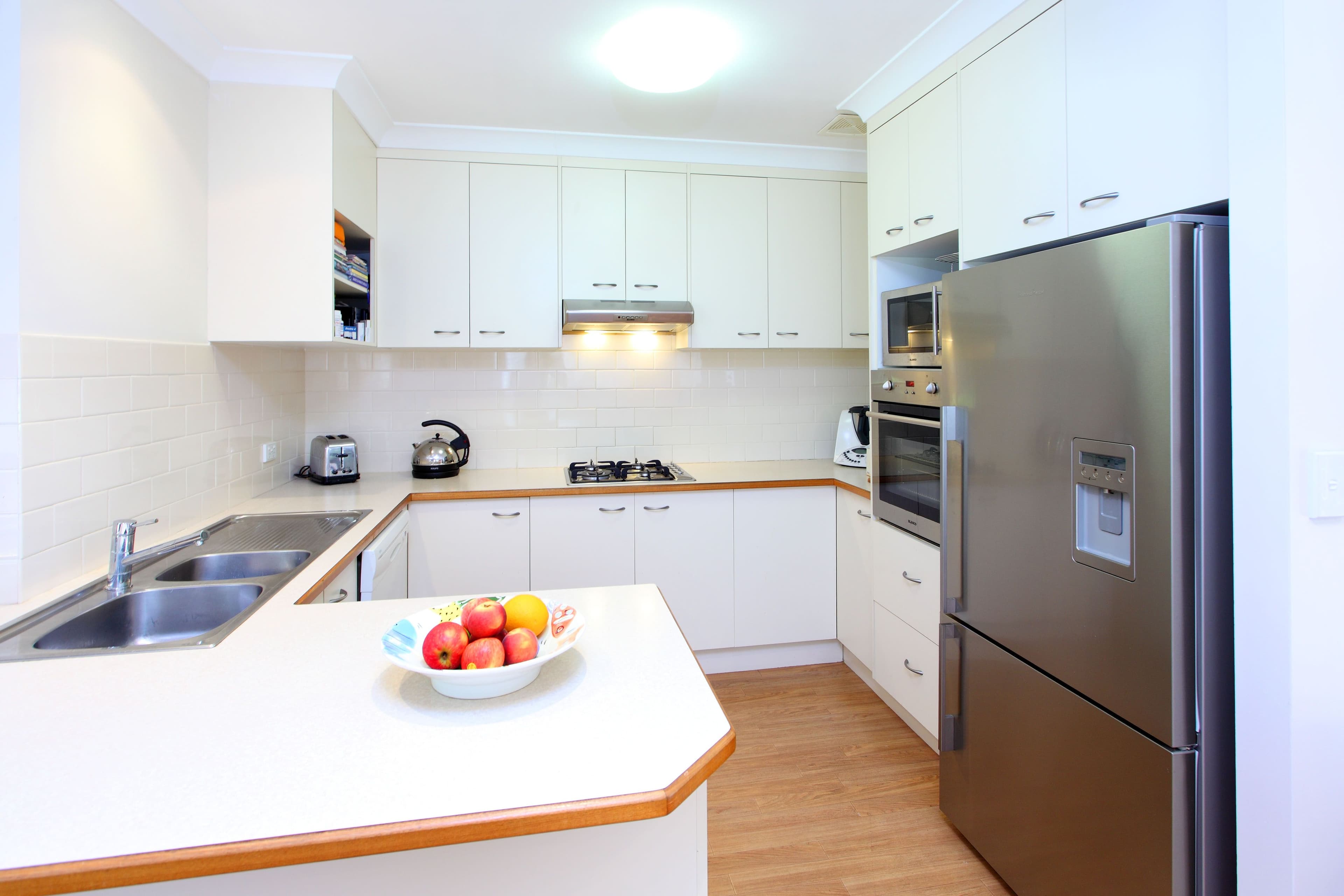 107 Hawthorne Road, Hawthorne QLD 4171, Hawthorne - Thumbnail 2