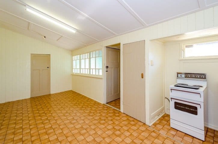 19 Scenery Street, West Gladstone QLD 4680, West Gladstone - Thumbnail 5