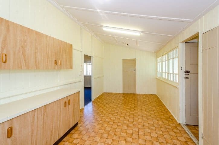 19 Scenery Street, West Gladstone QLD 4680, West Gladstone - Thumbnail 6