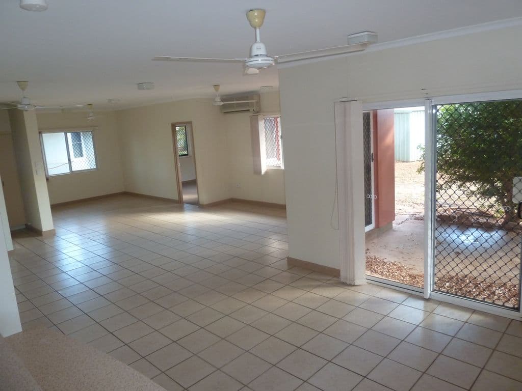 58 Martin Terrace, KATHERINE NT 0850, Katherine East - Thumbnail 2
