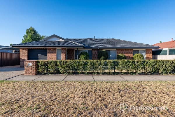 386A Lawrence Street, West Wodonga VIC 3690, West Wodonga - Image 1