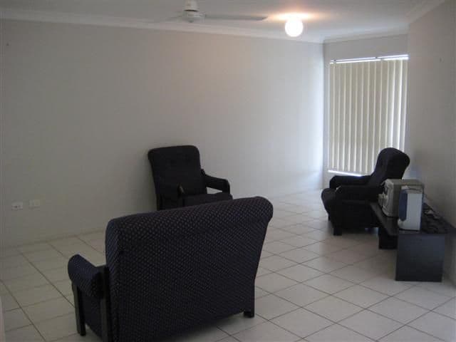 75 Hurlstone Crescent, Mill Park, Mill Park - Thumbnail 3