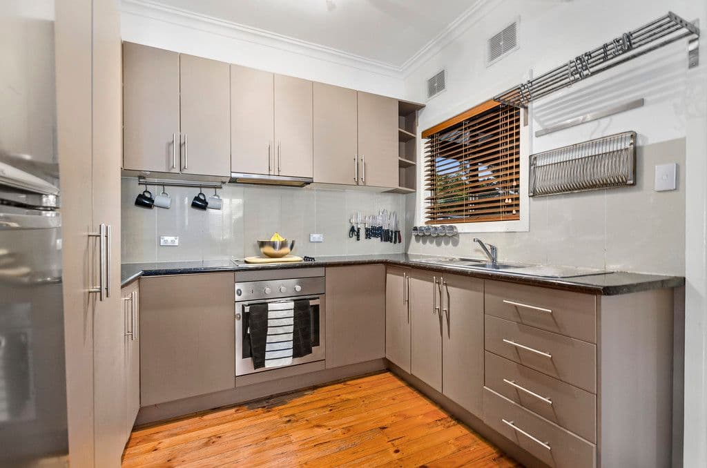 8 Lismore Street, Bellambi - Thumbnail 5