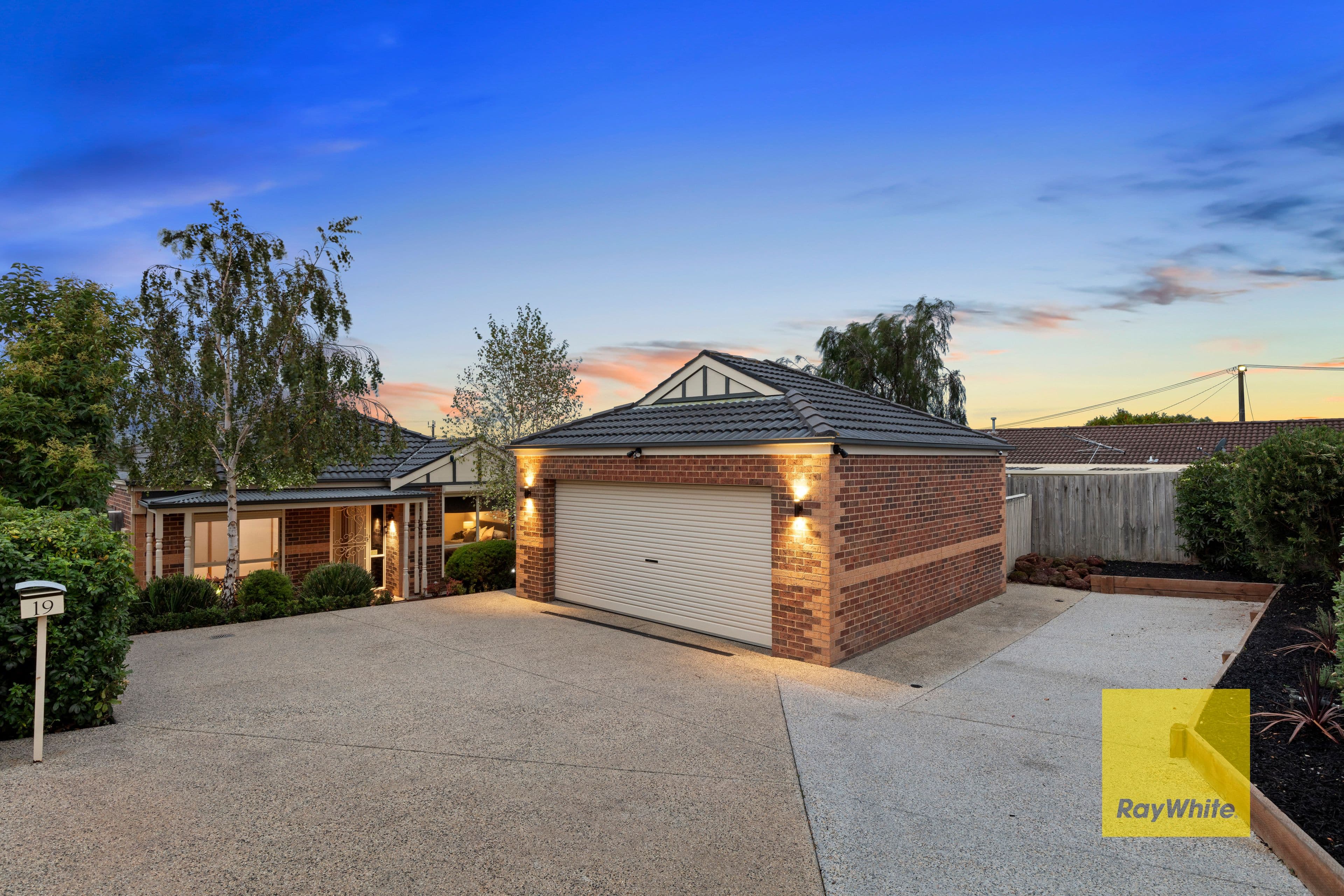 19 Loris Close, Grovedale VIC 3216, Grovedale - Thumbnail 2