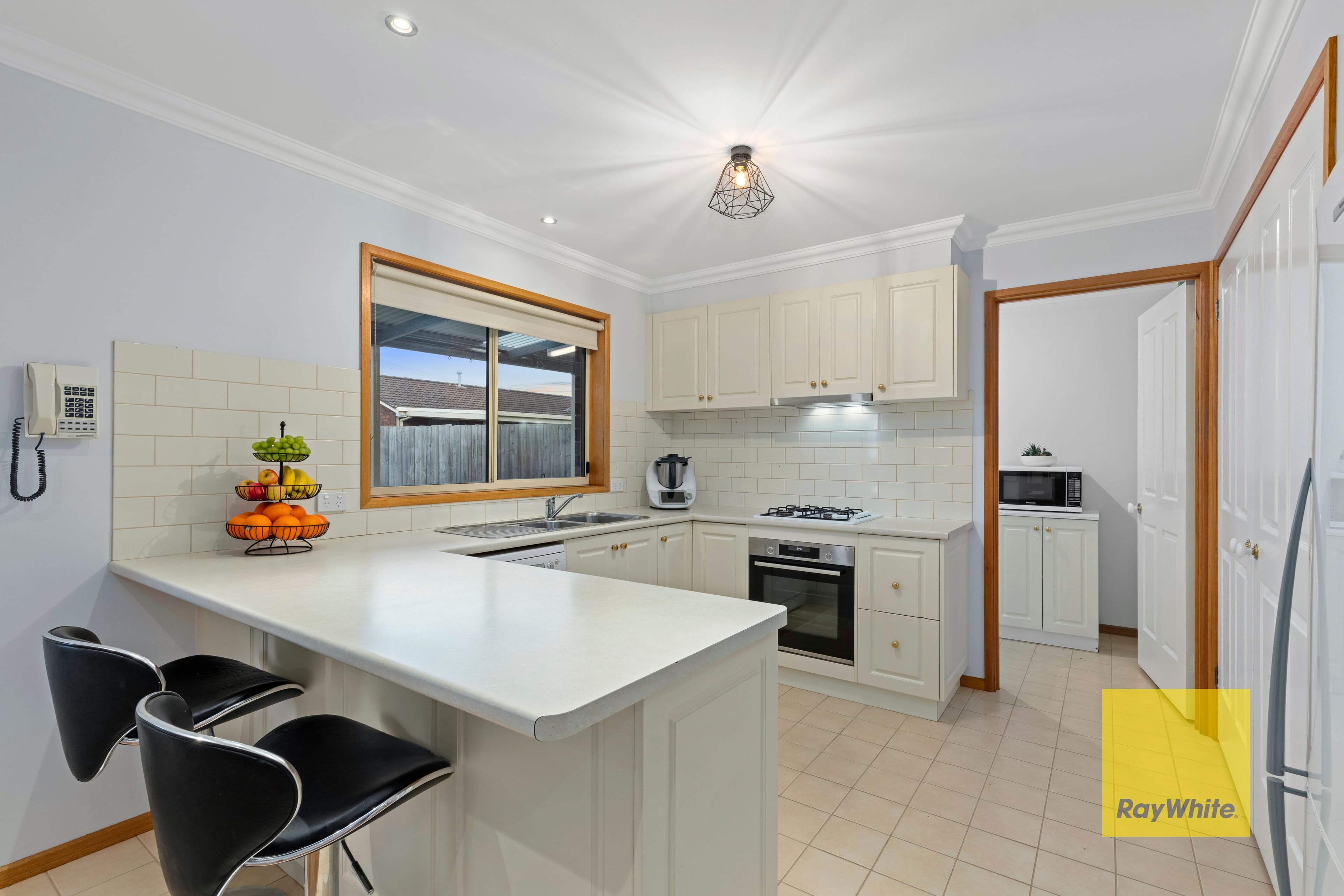 19 Loris Close, Grovedale VIC 3216, Grovedale - Thumbnail 4