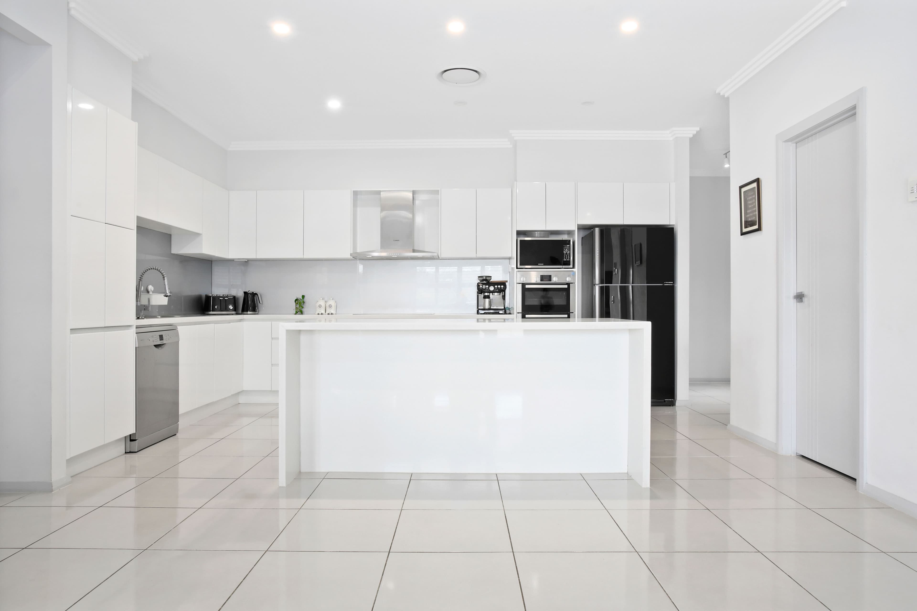 8 Cardigan Street, RENWICK NSW 2575, Balaclava - Thumbnail 3