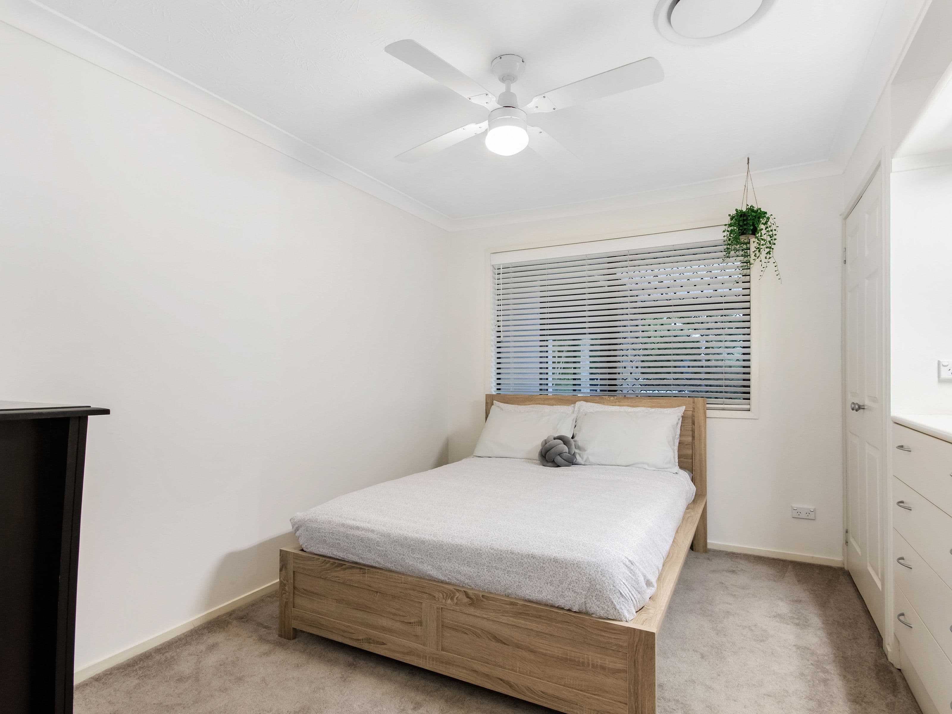 5 Kentucky Crescent, Oxenford QLD 4210, Oxenford - Thumbnail 8