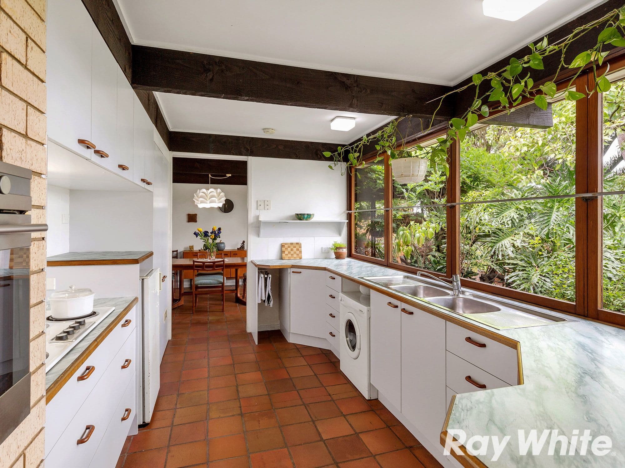 19 Irruka Crescent, Ferny Hills QLD 4055, Ferny Hills - Thumbnail 3