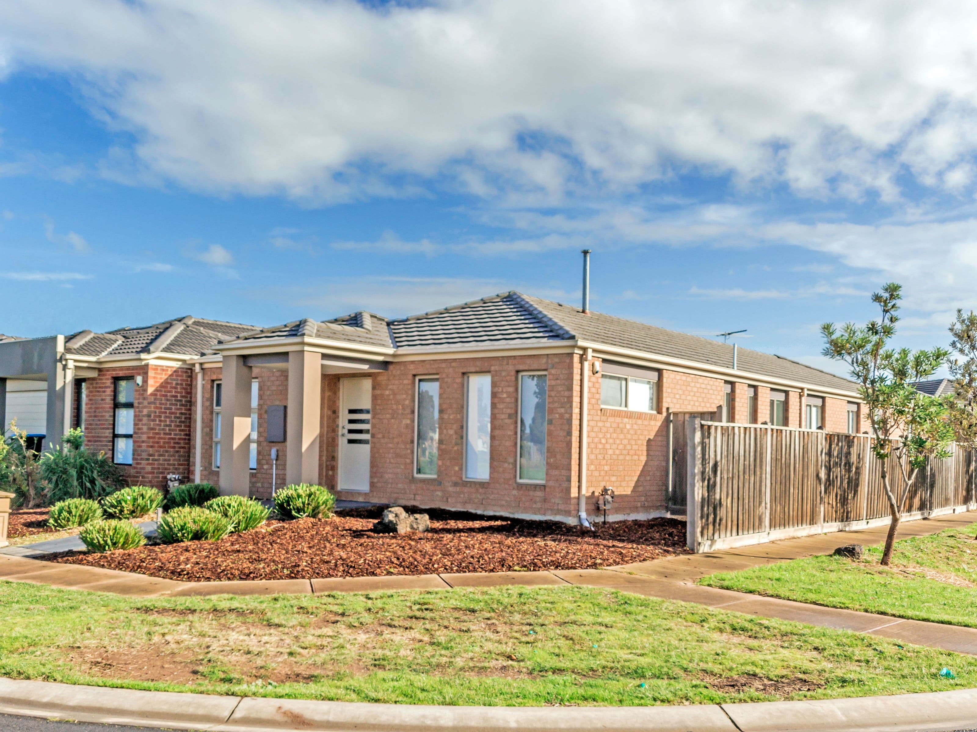 119 Swamphen Drive, Williams Landing VIC 3027, Williams Landing - Thumbnail 2