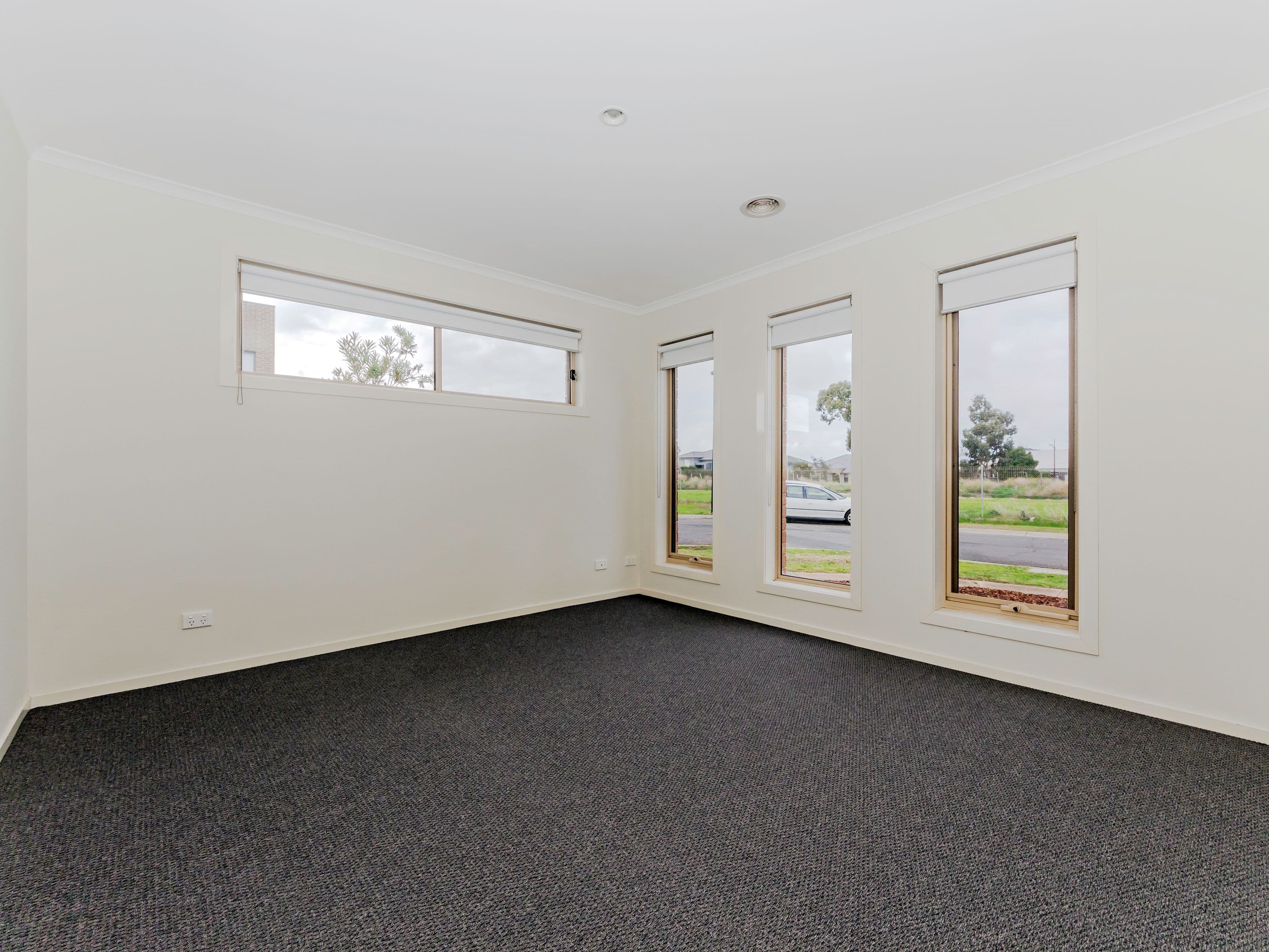 119 Swamphen Drive, Williams Landing VIC 3027, Williams Landing - Thumbnail 4