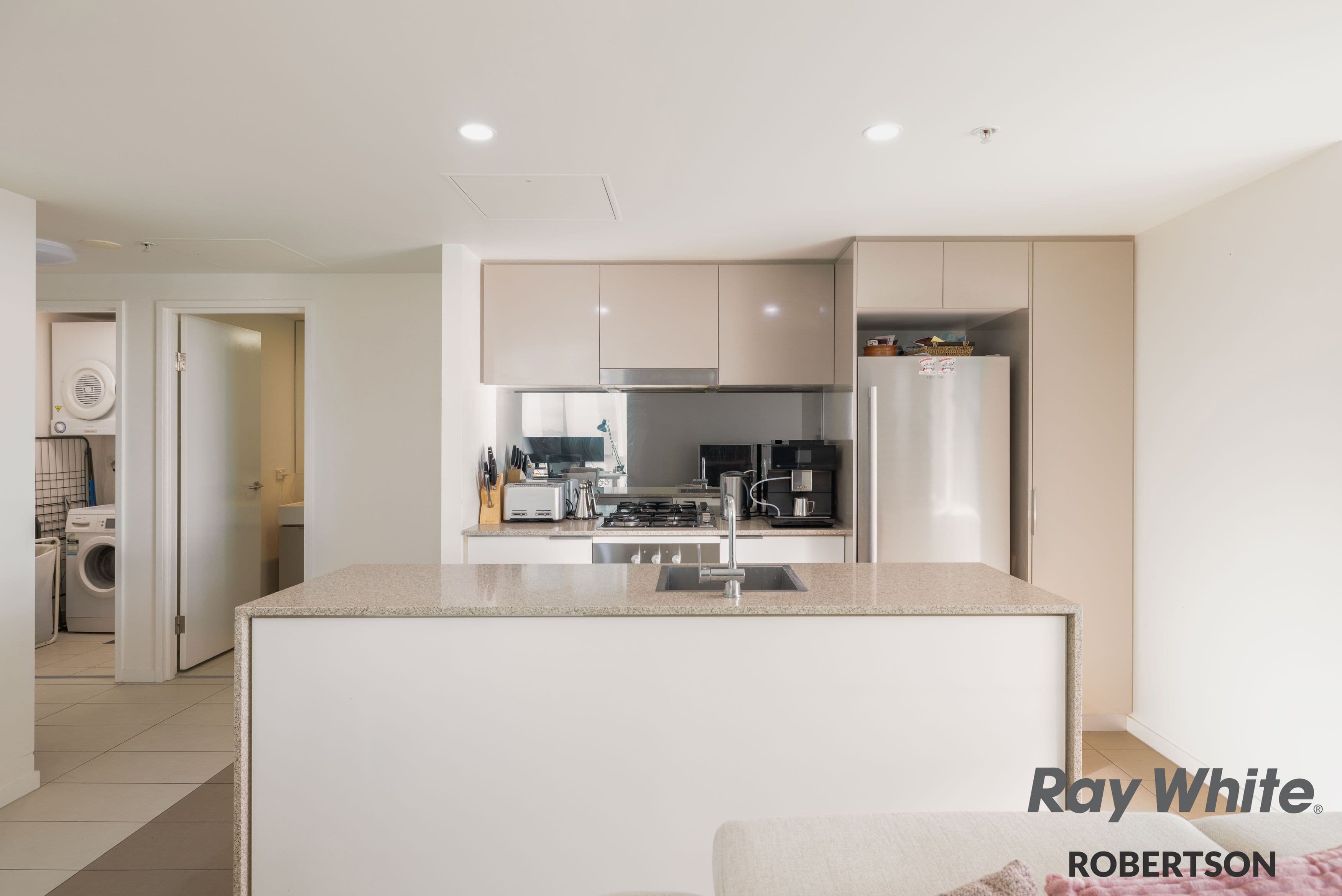 2 Harbour Road, Hamilton QLD 4007, Hamilton - Thumbnail 2