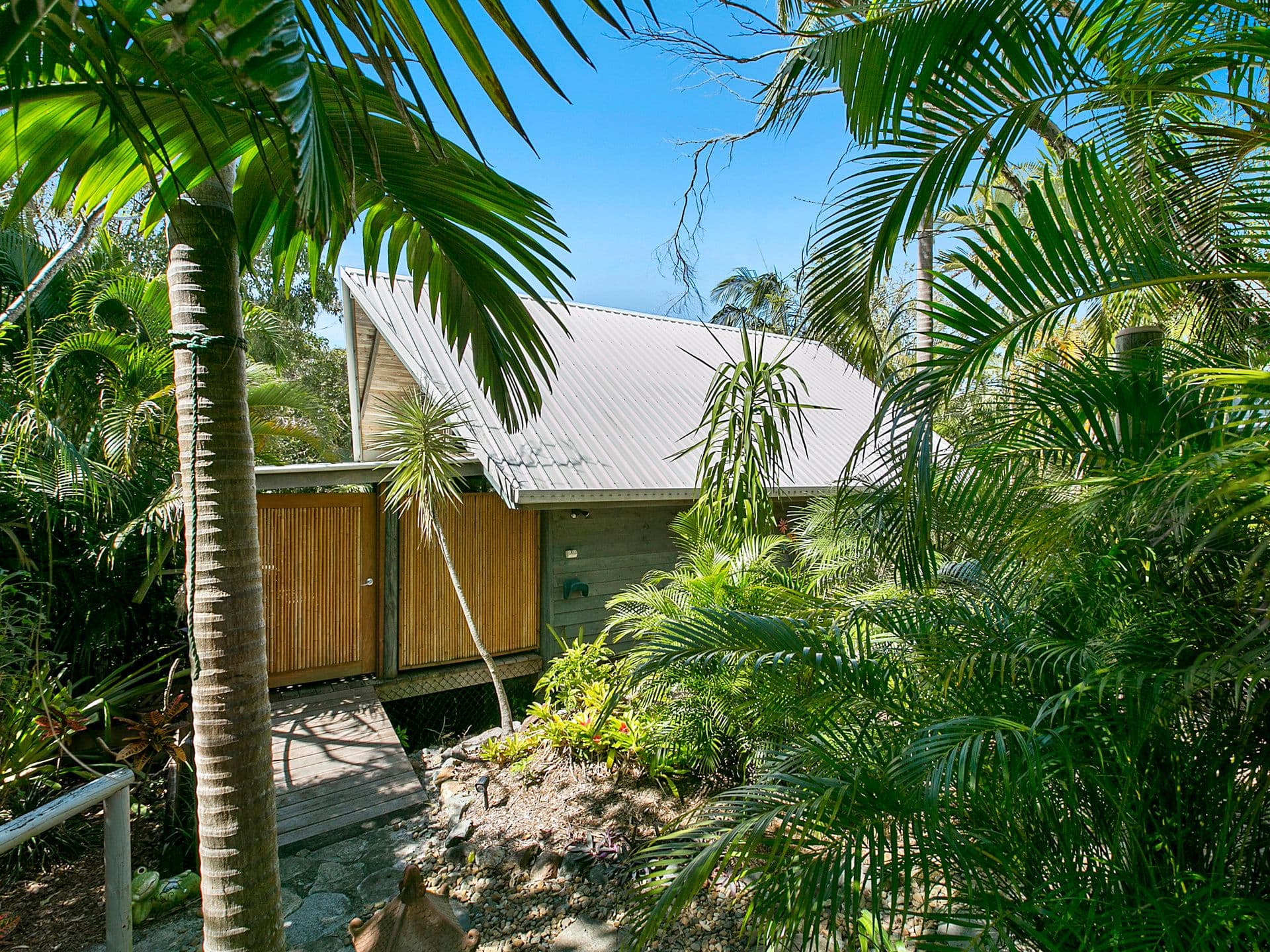 33 Rainbow Crescent, Sunrise Beach QLD 4567, Sunrise Beach - Thumbnail 2