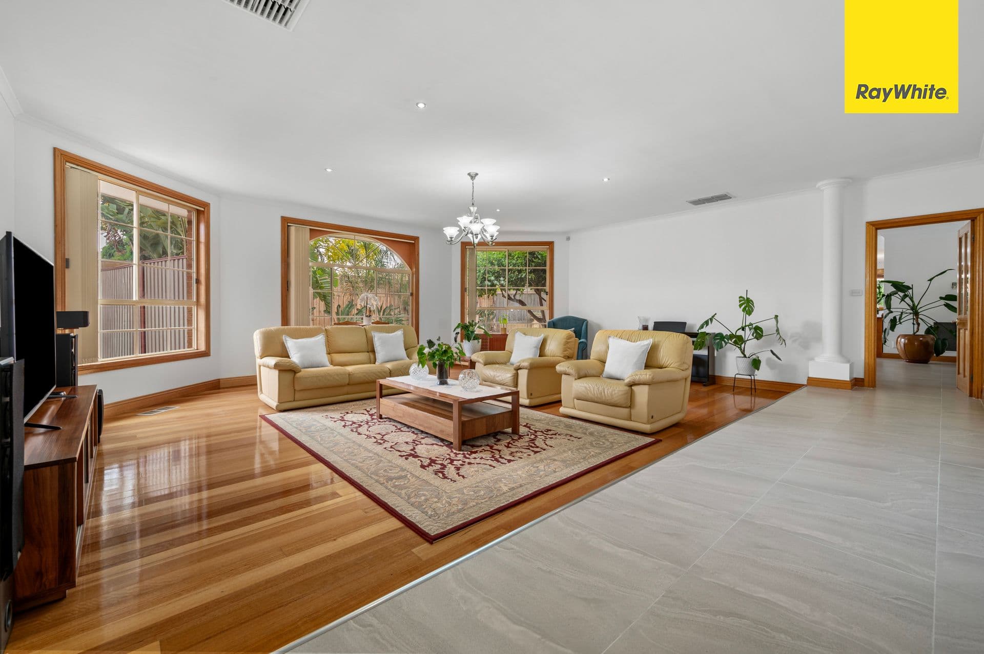 4 Liam Close, Hillside VIC 3037, Hillside - Thumbnail 3