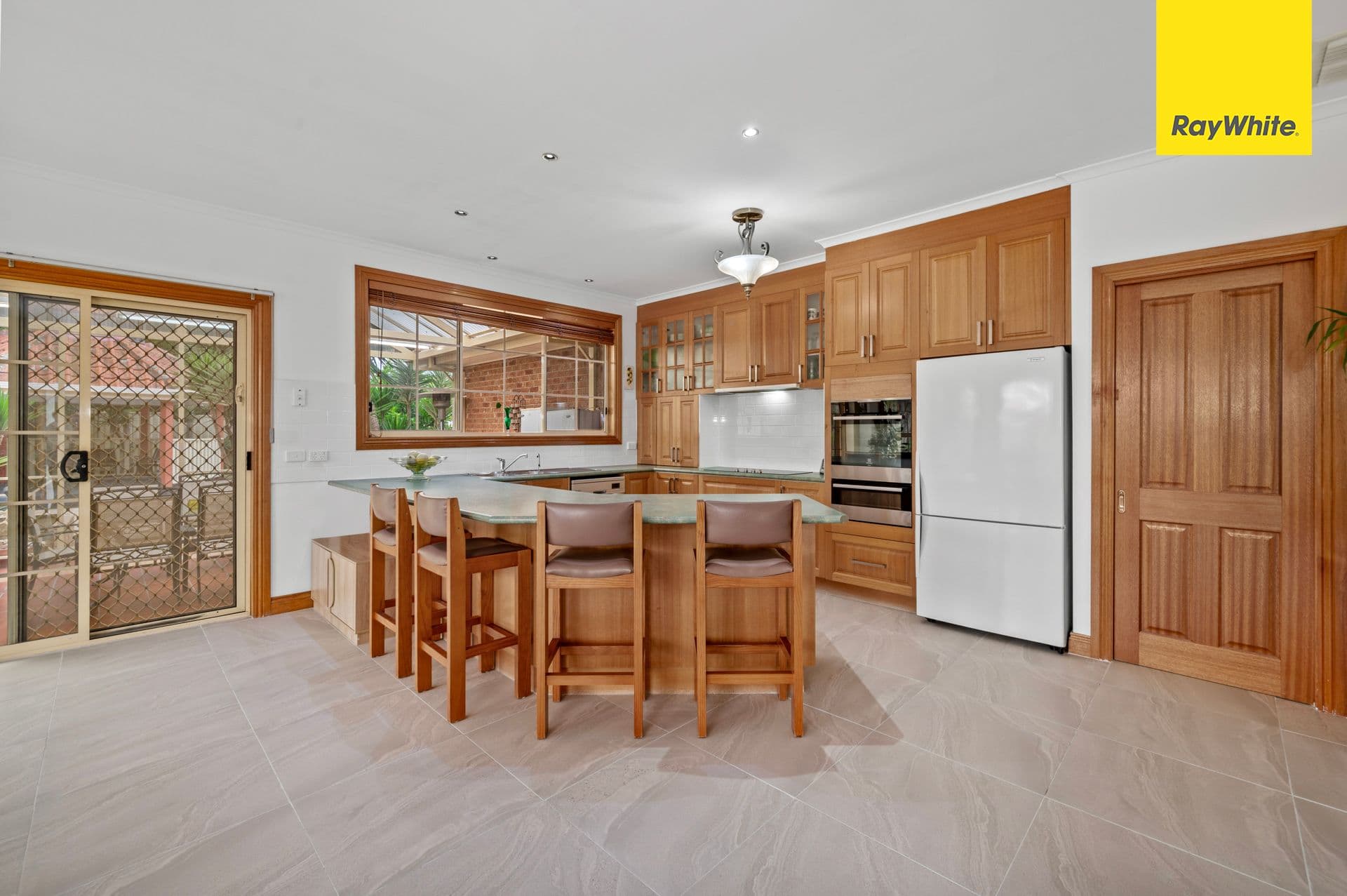 4 Liam Close, Hillside VIC 3037, Hillside - Thumbnail 7