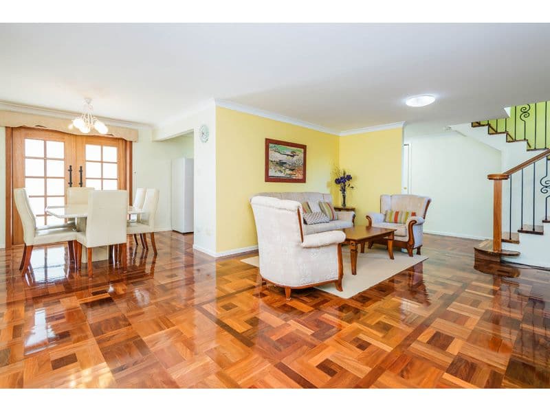 27 Colington Street, Mansfield QLD 4122, Mansfield - Thumbnail 2