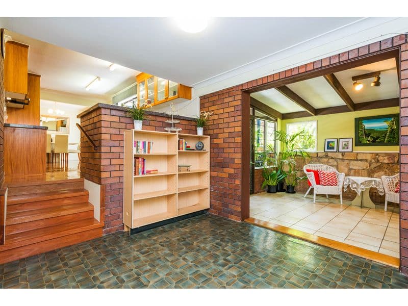 27 Colington Street, Mansfield QLD 4122, Mansfield - Thumbnail 7