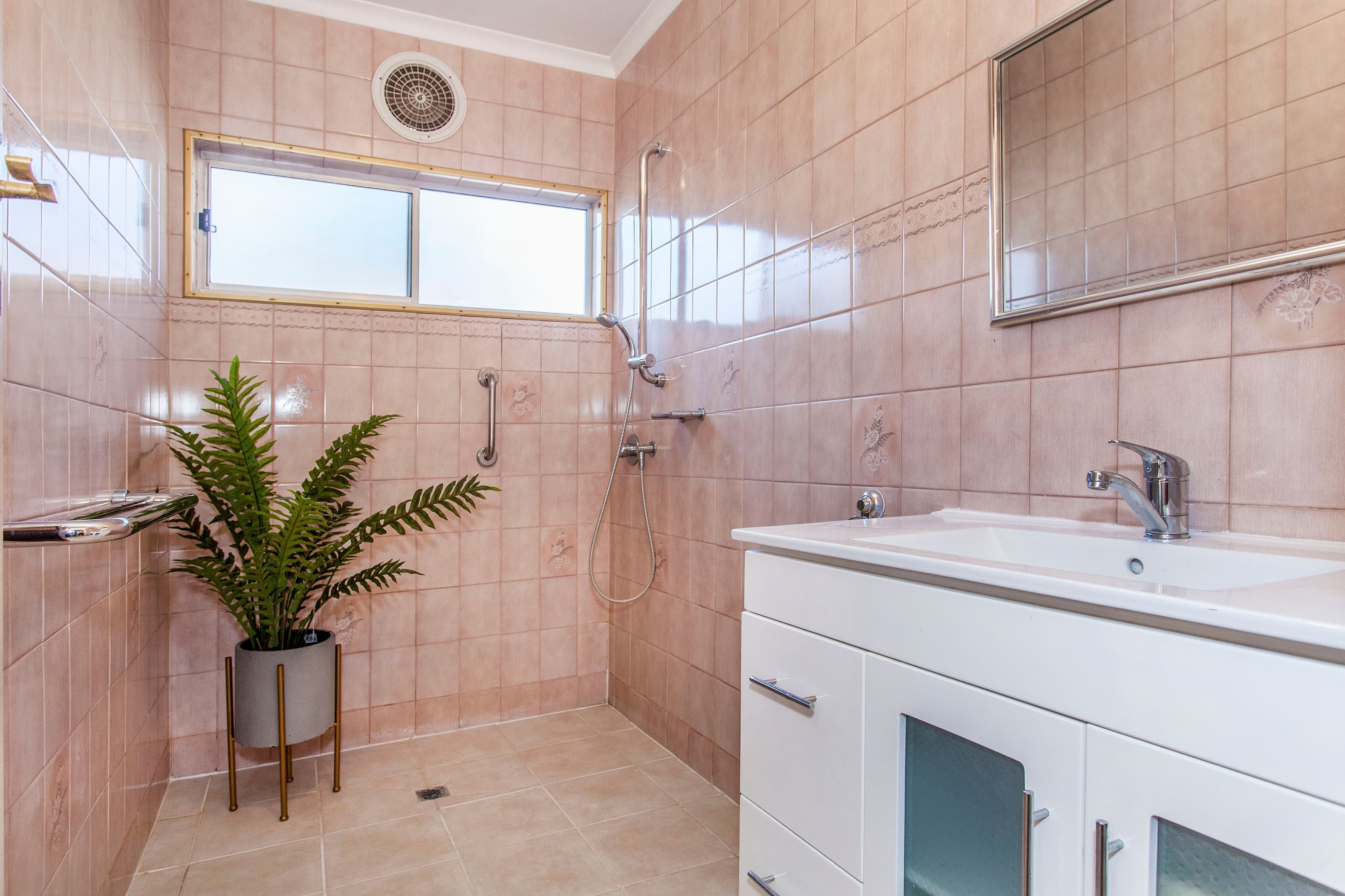19 Basingstoke Road, Mitcham VIC 3132, Mitcham - Thumbnail 5