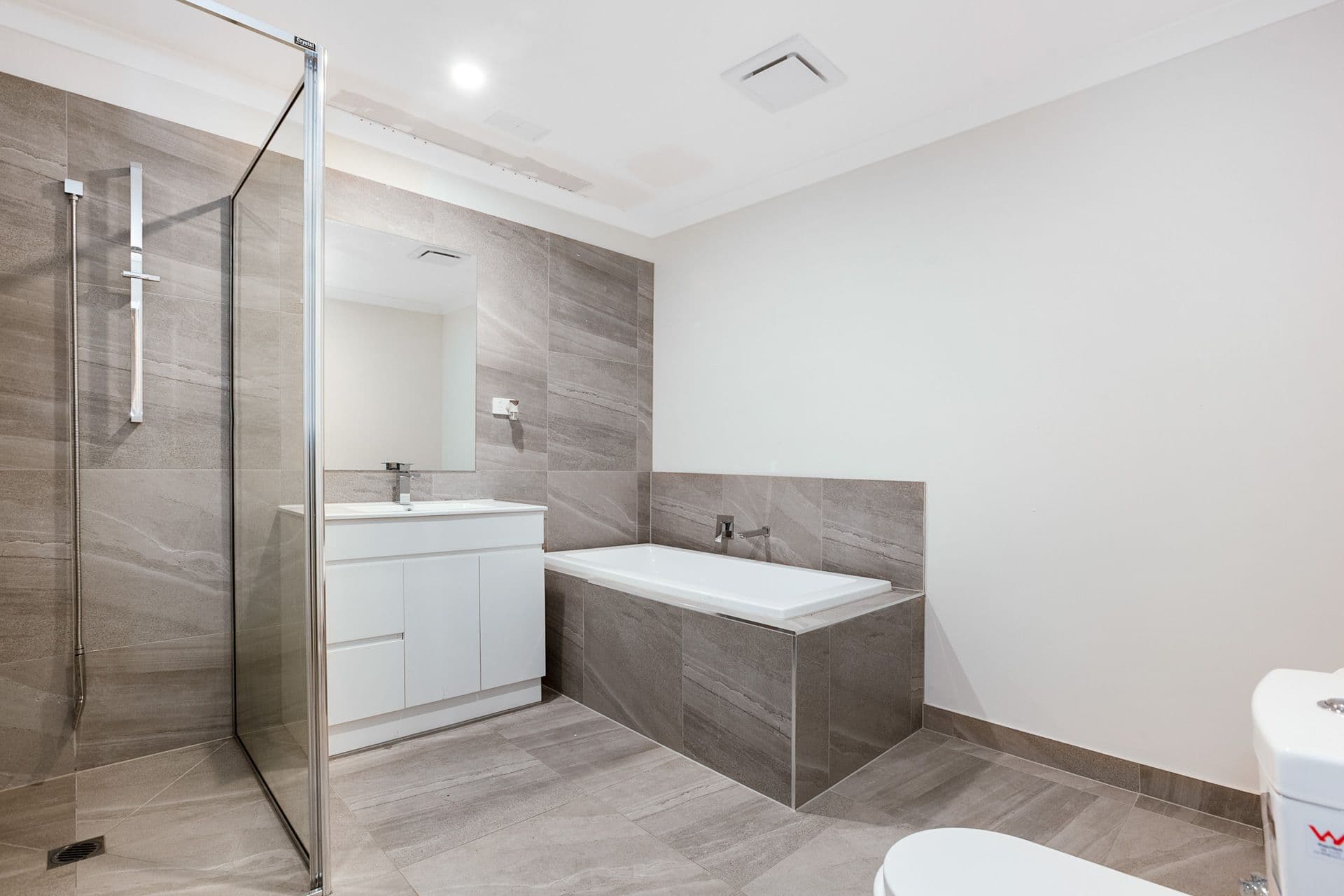 55 Botanic Drive, Pakenham VIC 3810, Pakenham - Thumbnail 6
