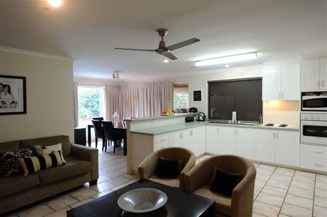 17 Glen Avon Court, TOOWOOMBA QLD 4350, Toowoomba - Thumbnail 3