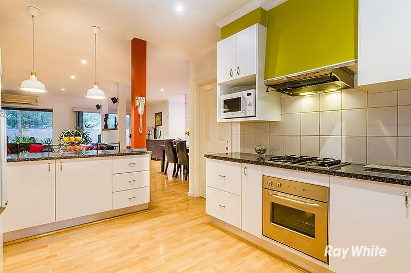 15 Edgewood Close, Narre Warren South VIC 3805, Narre Warren South - Thumbnail 5