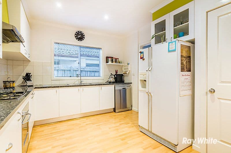 15 Edgewood Close, Narre Warren South VIC 3805, Narre Warren South - Thumbnail 6