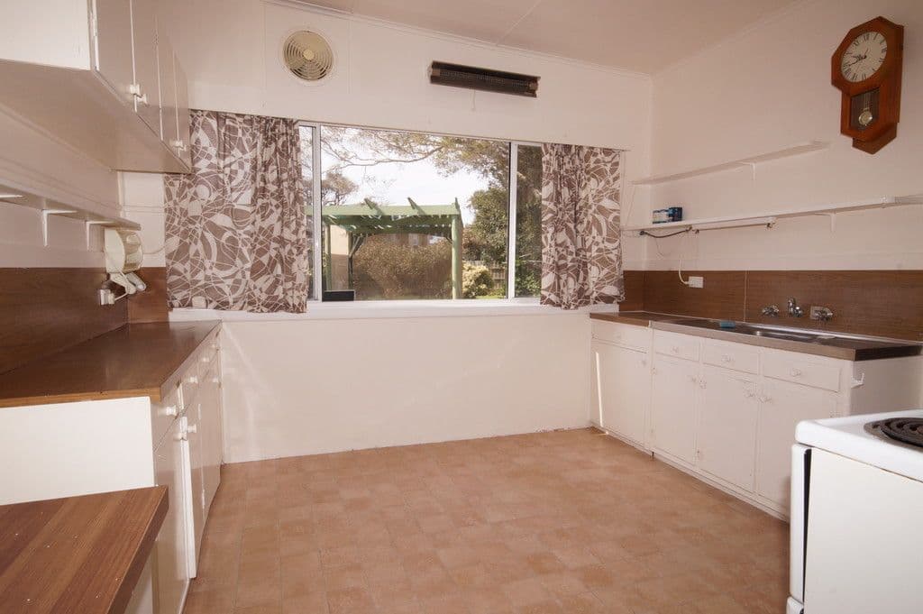 8 Edgar Road, San Remo VIC 3925, San Remo - Thumbnail 2