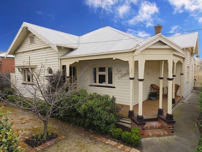 220 Autumn Street, GEELONG WEST VIC 3218, Geelong West - Image 1