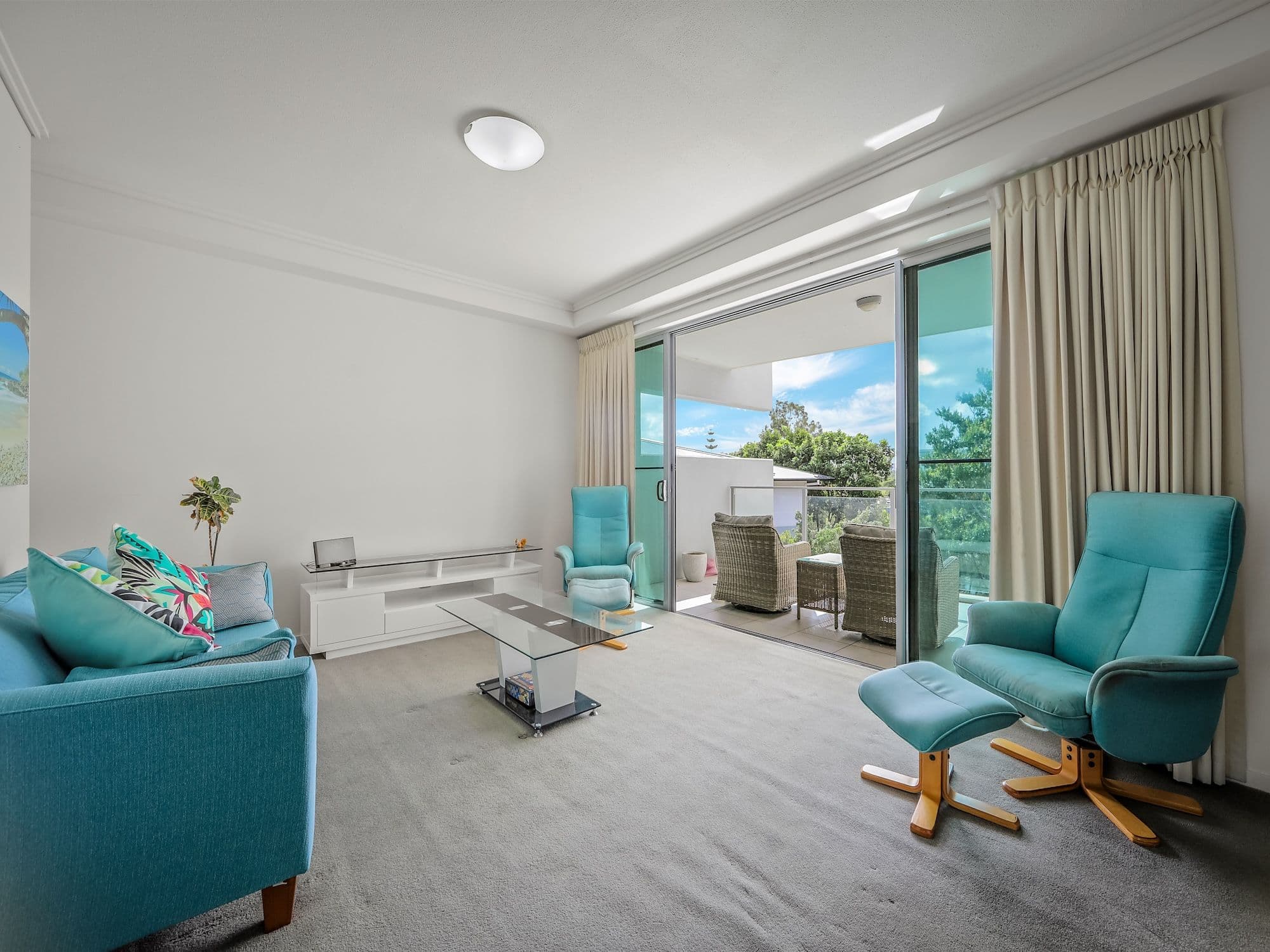 2-4 Riverwalk Avenue, Robina QLD 4226, Robina - Thumbnail 7