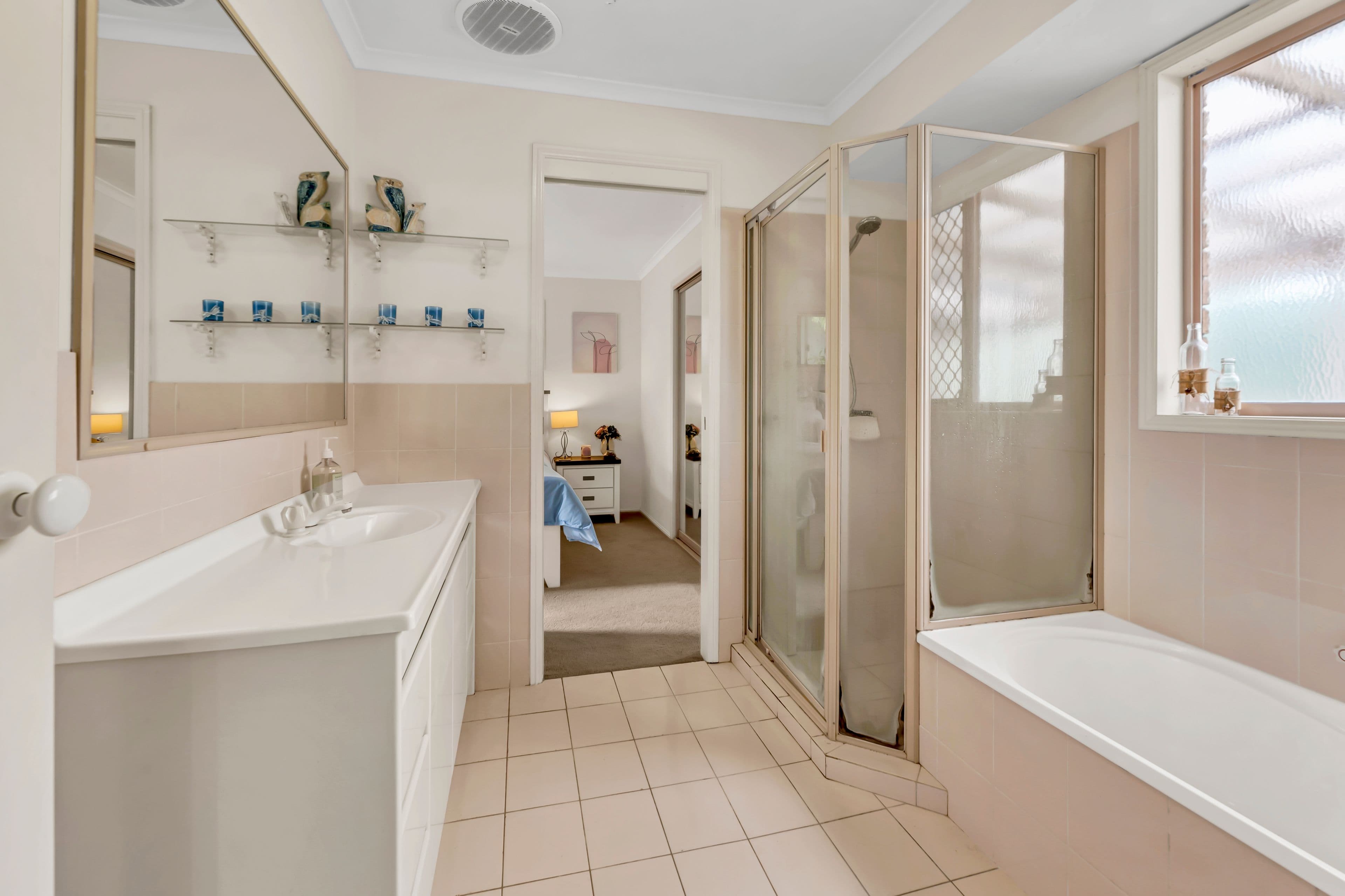 11 Pentland Court, Helensvale QLD 4212, Helensvale - Thumbnail 7