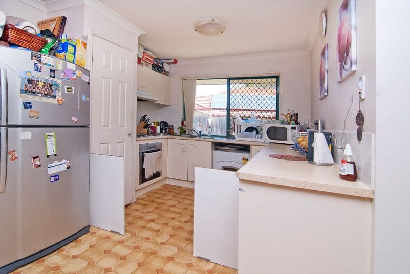 75 Rubicon Cresent, KURABY QLD 4112, Kuraby - Thumbnail 2